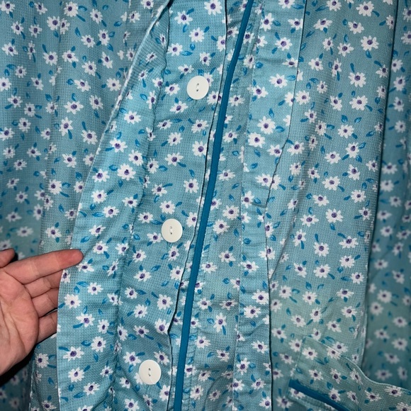 Vintage M Stanherman Robe - Picture 3 of 3